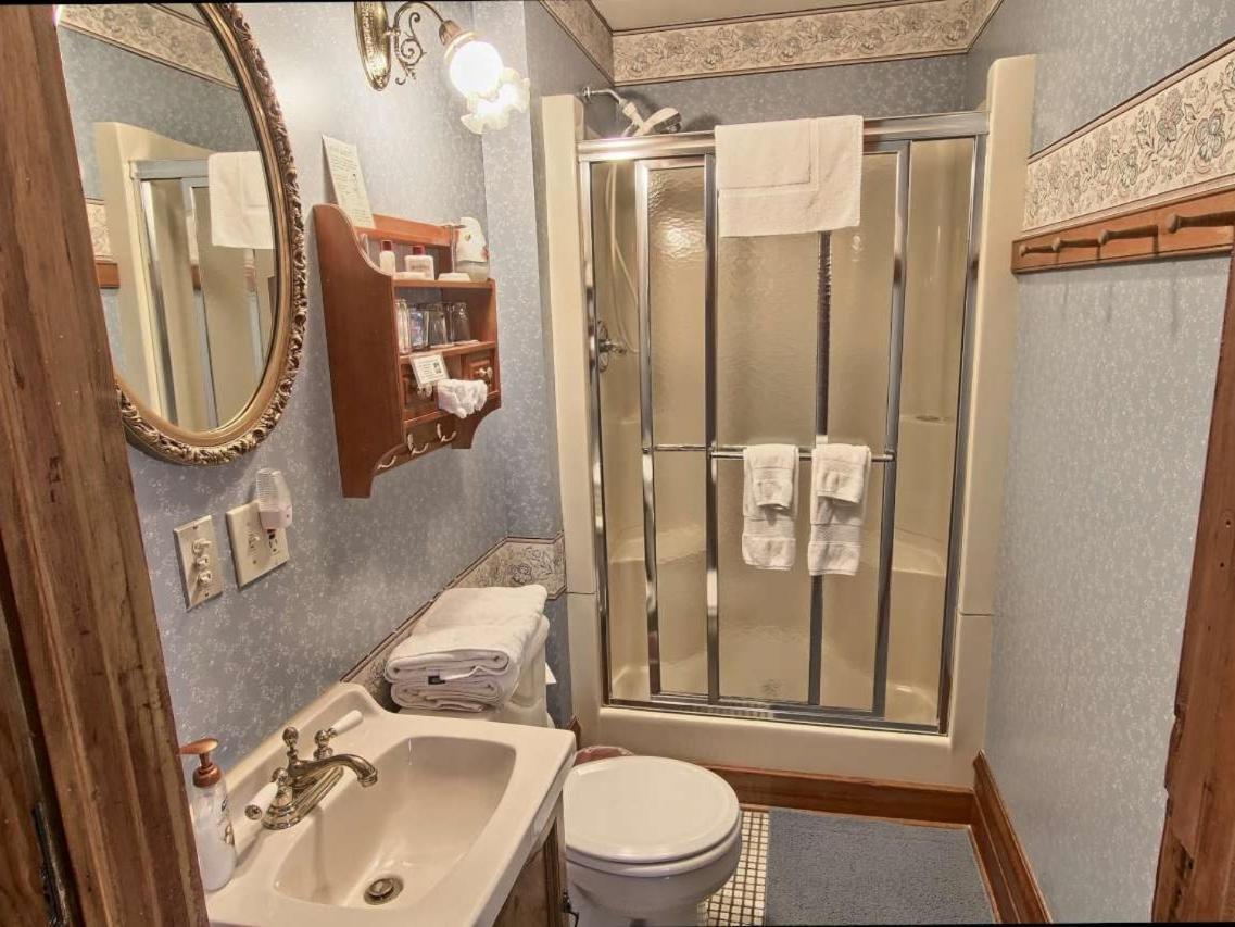 Grand Victorian B&B Inn Bellaire Rom bilde